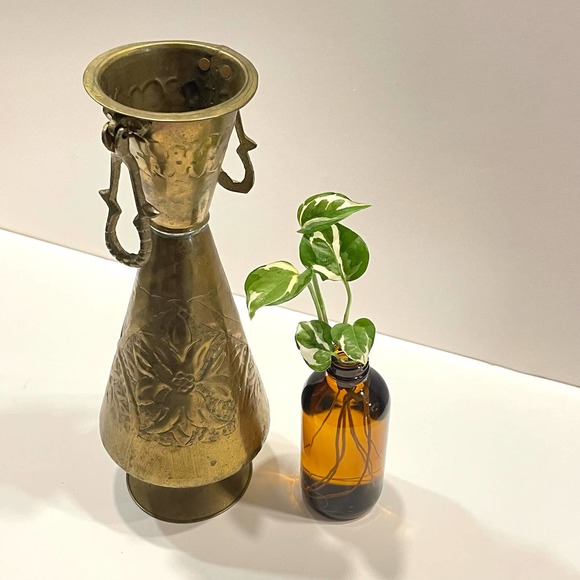 Antique Brass French Vase with handles and etched floral pattern. - Picture 7 of 8